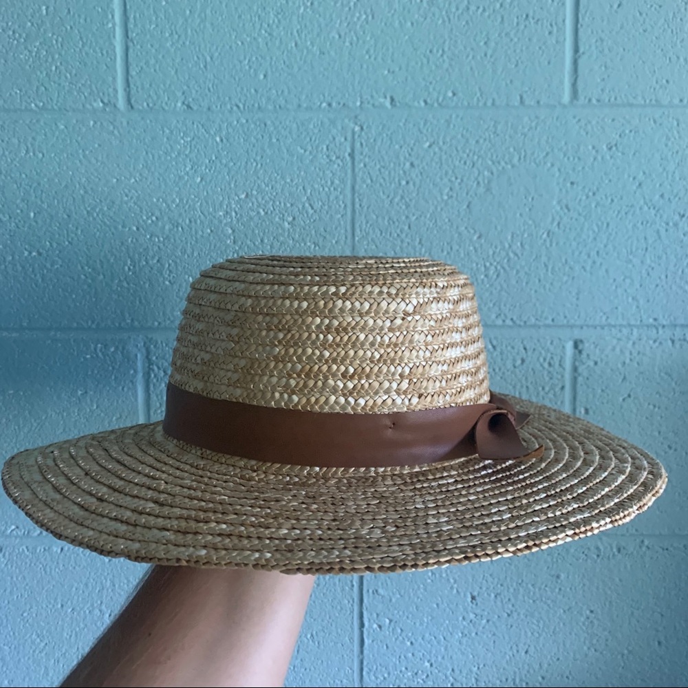 Cute woven hat!